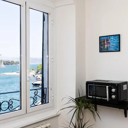 Penzion Ria Le Grazie (Liguria)